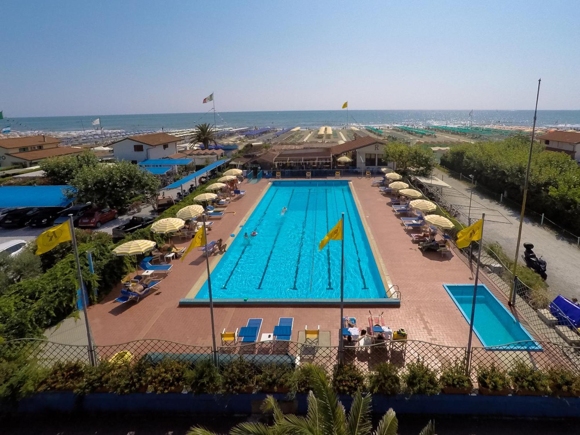 Hotel Raffaelli Villa Angela Forte dei Marmi Exterior foto